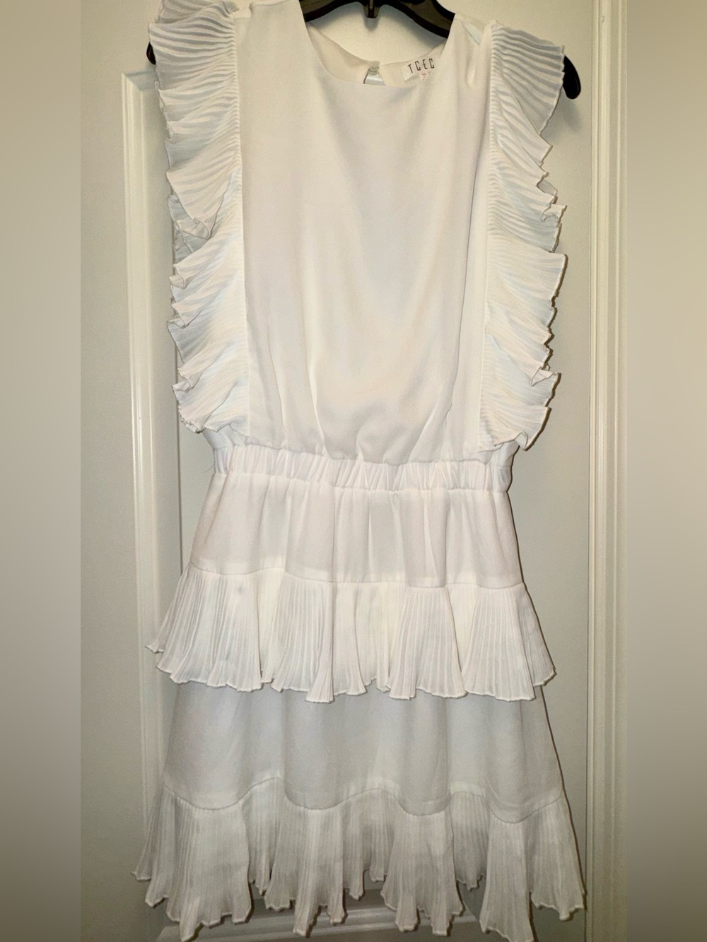Women's White Ruffle Tiered dress